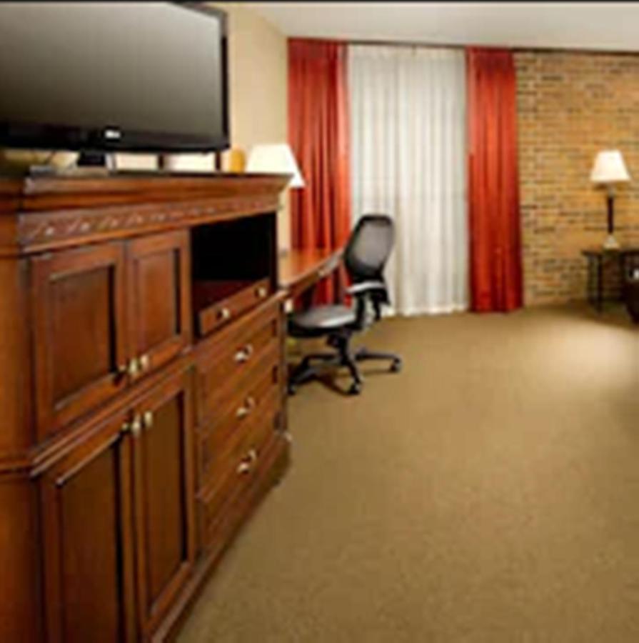 Hotel Lotus Kansas City Merriam Eksteriør billede