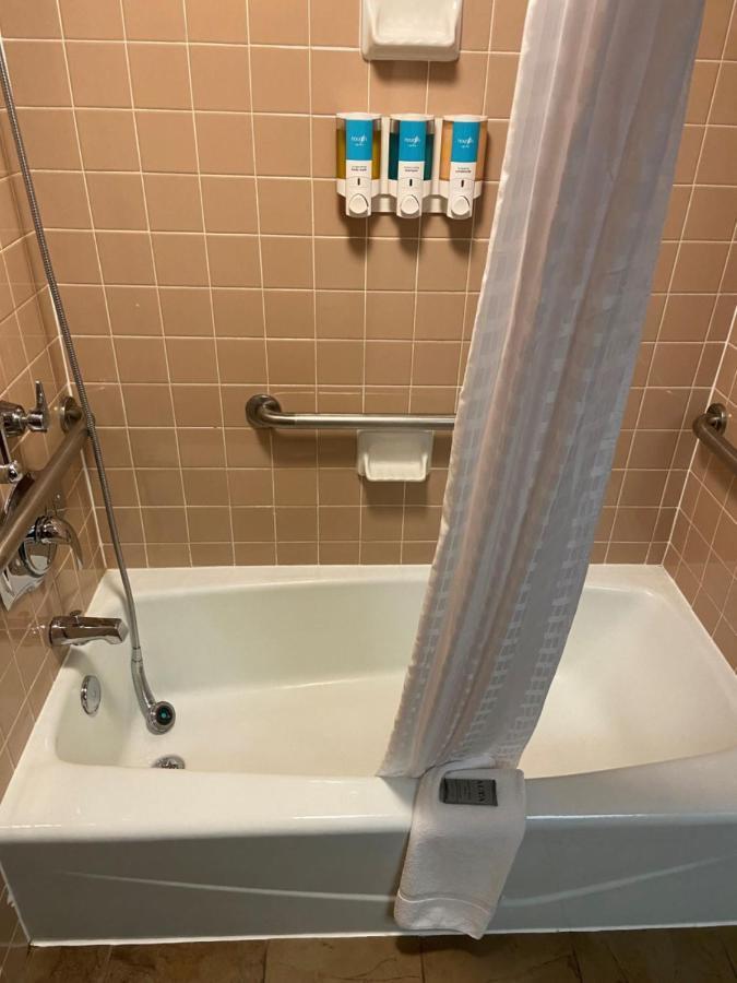 Hotel Lotus Kansas City Merriam Eksteriør billede