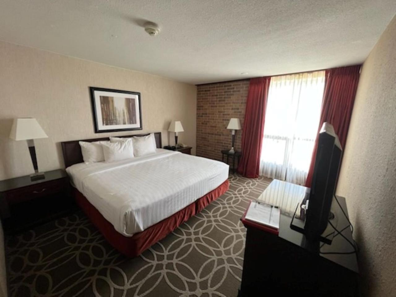 Hotel Lotus Kansas City Merriam Eksteriør billede